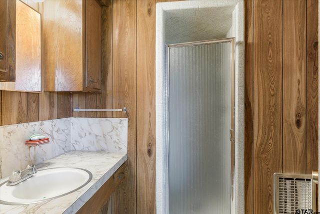 903 VZ County Road 1602, Grand Saline, TX 75140