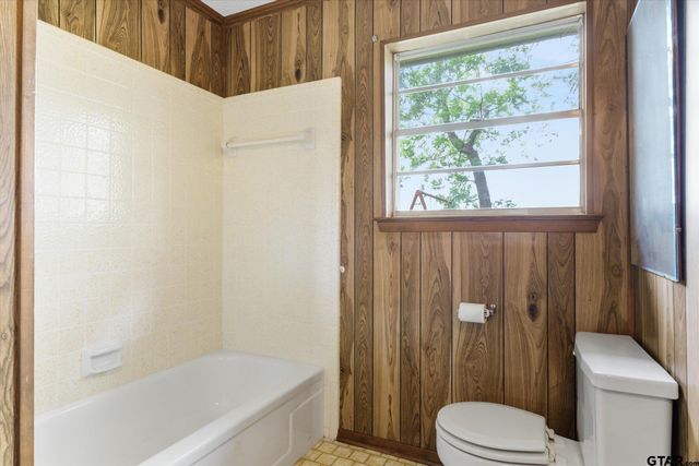 903 VZ County Road 1602, Grand Saline, TX 75140