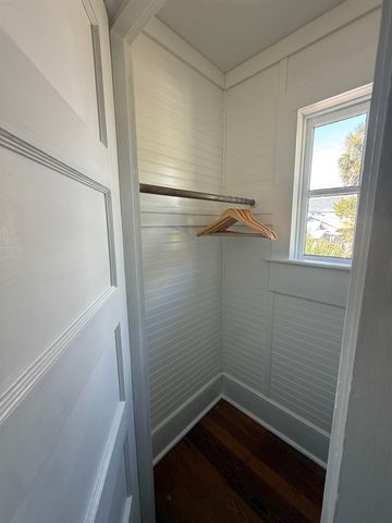 249 Charlotte St, St Augustine, FL 32084