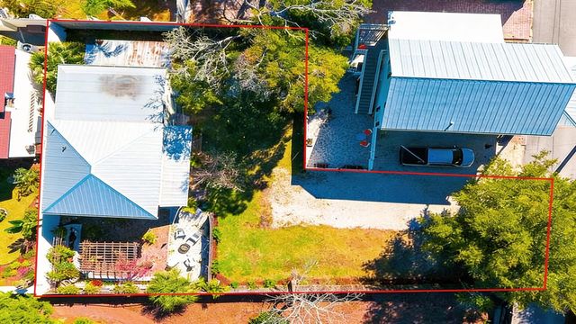 249 Charlotte St, St Augustine, FL 32084