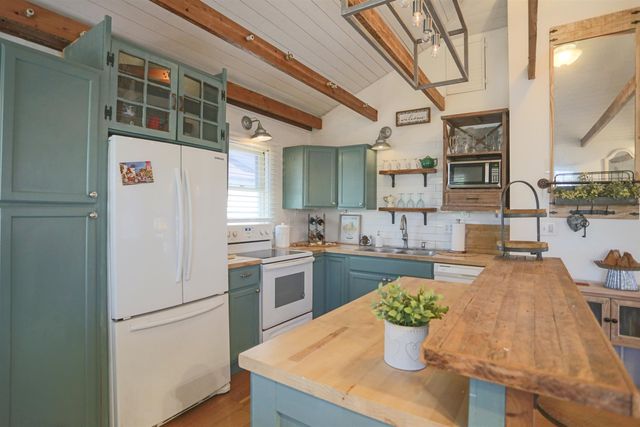 249 Charlotte St, St Augustine, FL 32084