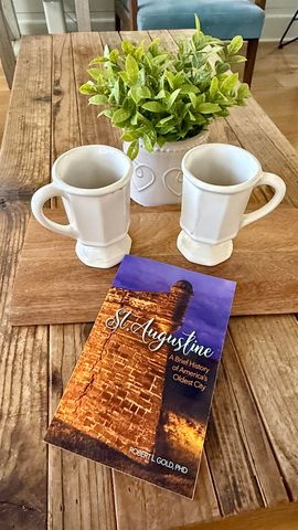 249 Charlotte St, St Augustine, FL 32084