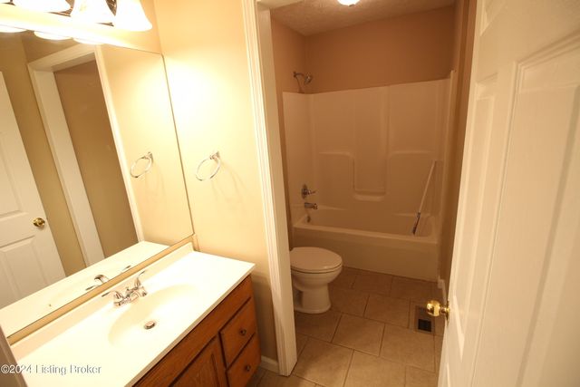 625 E Hill St, Louisville, KY 40217