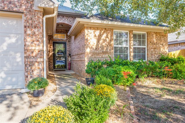 12131 Rowsley Lane, Burleson, TX 76028