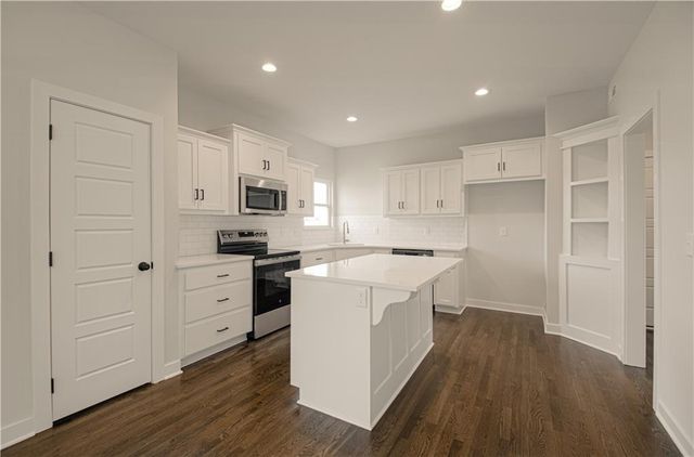 6118 NE 118th Street, Kansas City, MO 64156