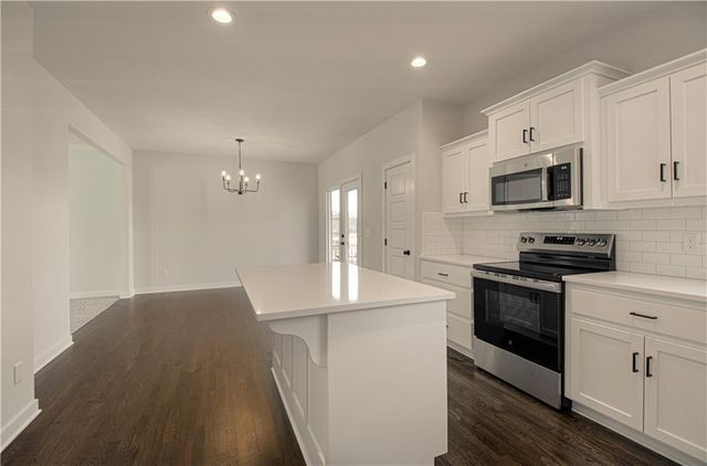 6118 NE 118th Street, Kansas City, MO 64156