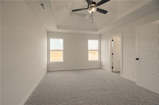 6118 NE 118th Street, Kansas City, MO 64156