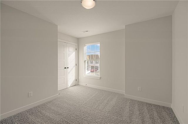6118 NE 118th Street, Kansas City, MO 64156