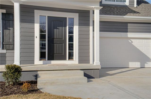 6118 NE 118th Street, Kansas City, MO 64156