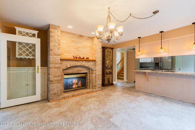 2855 Shadow Wood Drive, Holt, MI 48842