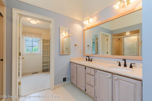 2855 Shadow Wood Drive, Holt, MI 48842