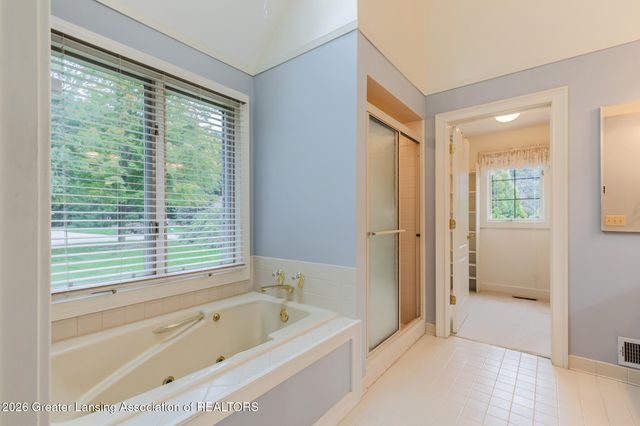 2855 Shadow Wood Drive, Holt, MI 48842