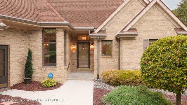 2855 Shadow Wood Drive, Holt, MI 48842