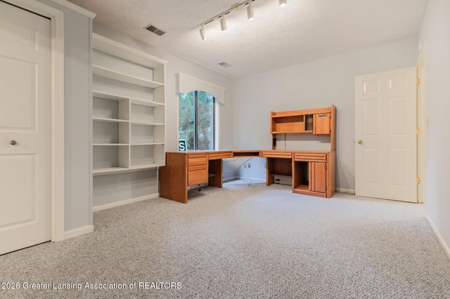 2855 Shadow Wood Drive, Holt, MI 48842
