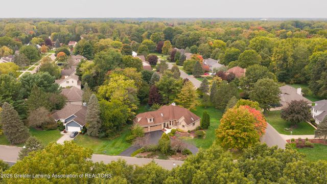 2855 Shadow Wood Drive, Holt, MI 48842