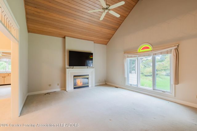 2855 Shadow Wood Drive, Holt, MI 48842