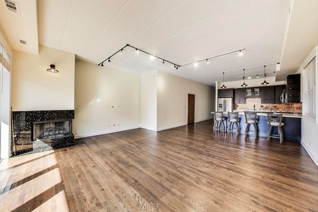 1332 W Madison Street 4E, Chicago, IL 60607