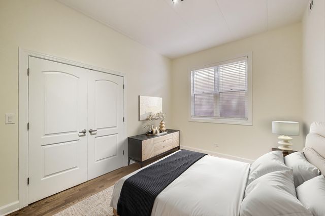 1332 W Madison Street 4E, Chicago, IL 60607