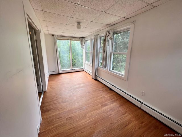 496 Mountainview Avenue B, Valley Cottage, NY 10989