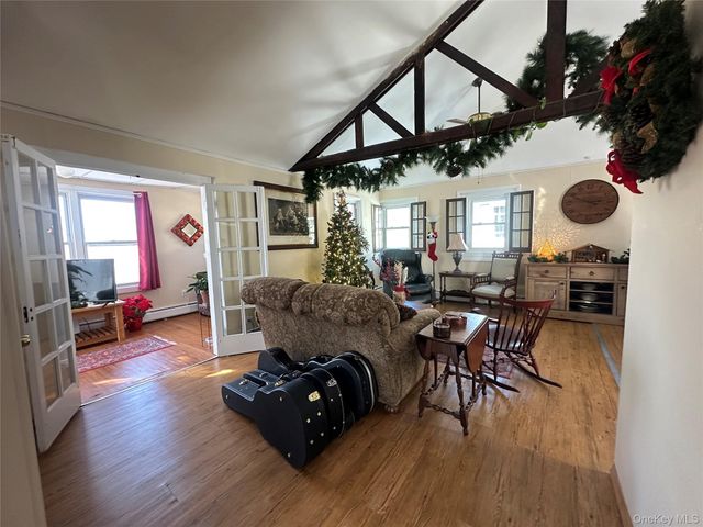 496 Mountainview Avenue B, Valley Cottage, NY 10989