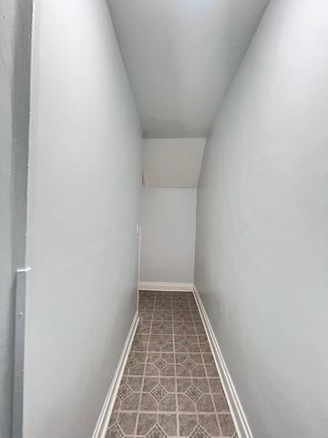 7024 S Wentworth Avenue 1, Chicago, IL 60621