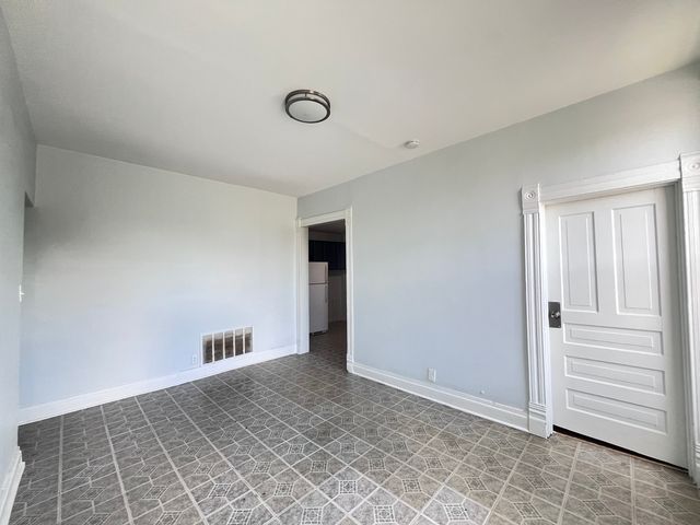 7024 S Wentworth Avenue 1, Chicago, IL 60621