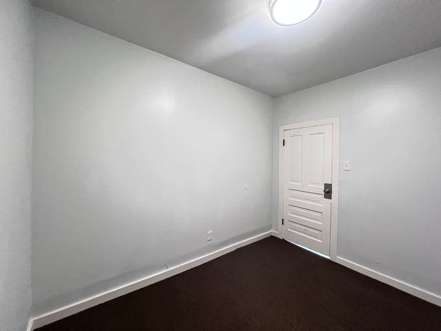 7024 S Wentworth Avenue 1, Chicago, IL 60621