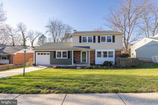 2815 FAWKES DR, Wilmington, DE 19808