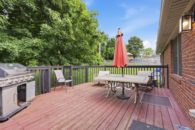 1321 Travis Drive, Richmond, KY 40475