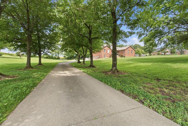 1321 Travis Drive, Richmond, KY 40475