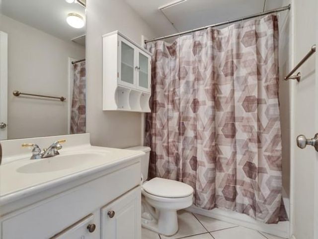 7147 Windwater Parkway S, Houston, TX 77036