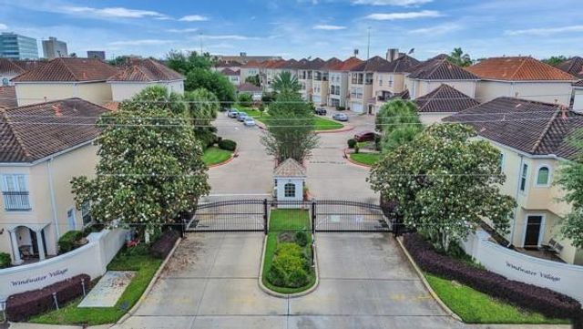 7147 Windwater Parkway S, Houston, TX 77036