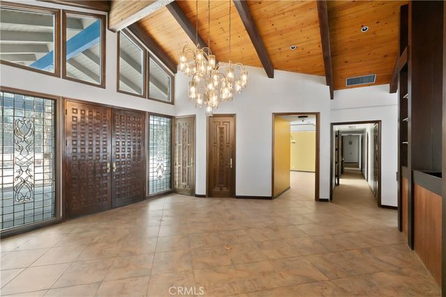 1605 Walter Ct, Colton, CA 92324