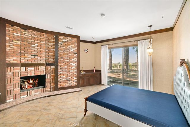 1605 Walter Ct, Colton, CA 92324