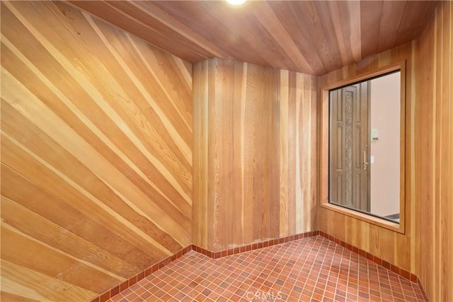 1605 Walter Ct, Colton, CA 92324