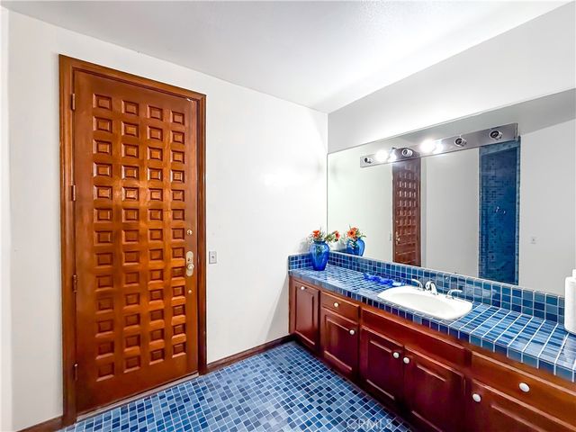 1605 Walter Ct, Colton, CA 92324