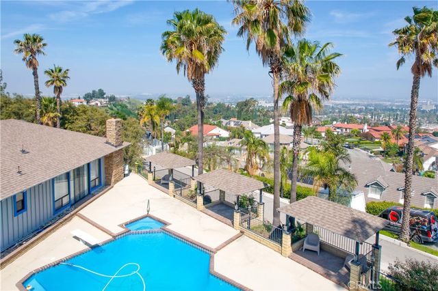 1605 Walter Ct, Colton, CA 92324