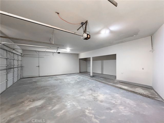 1605 Walter Ct, Colton, CA 92324