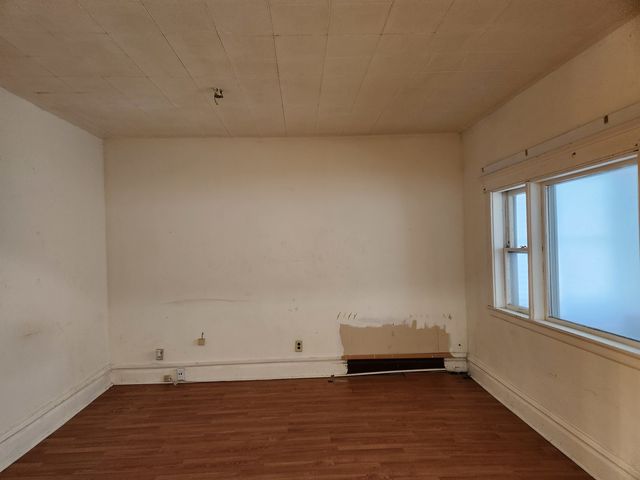 8 W 137th Place, Riverdale, IL 60827