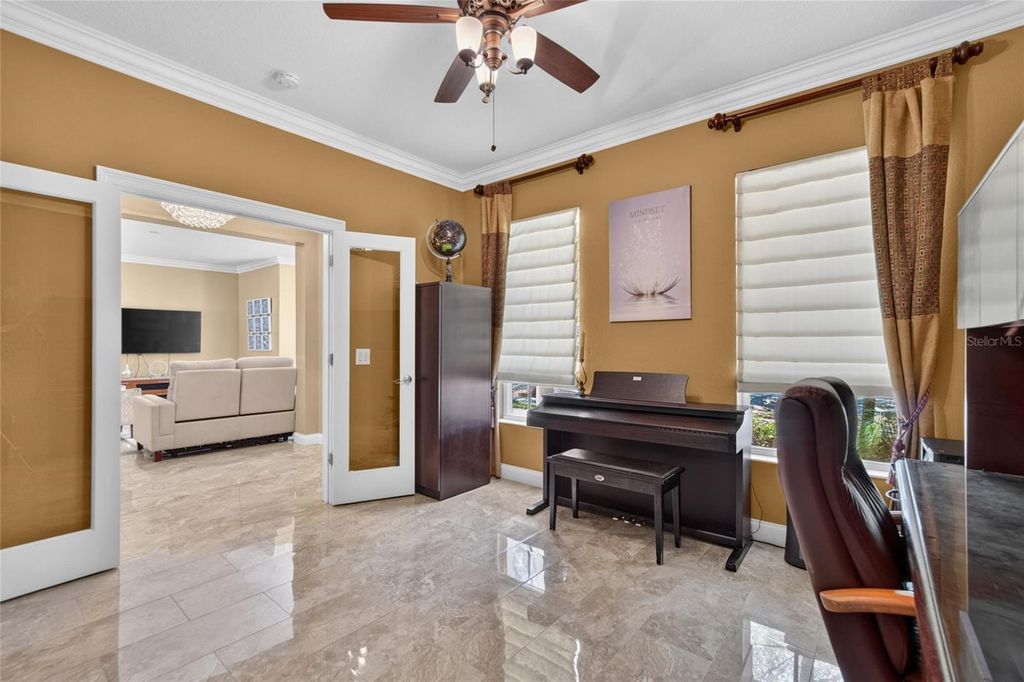 Image 25 of property listing at 5518 LUMINAR POINTE LANE, Apollo Beach, FL 33572