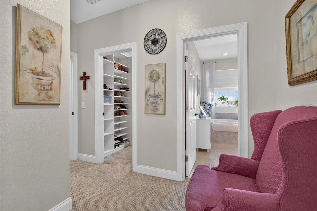 Image 34 of property listing at 5518 LUMINAR POINTE LANE, Apollo Beach, FL 33572