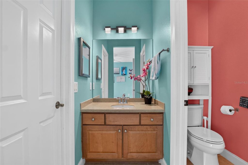 Image 41 of property listing at 5518 LUMINAR POINTE LANE, Apollo Beach, FL 33572