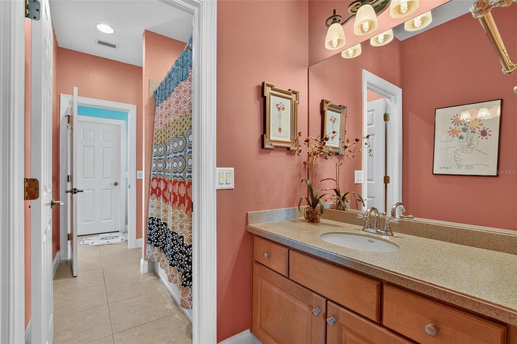 Image 44 of property listing at 5518 LUMINAR POINTE LANE, Apollo Beach, FL 33572