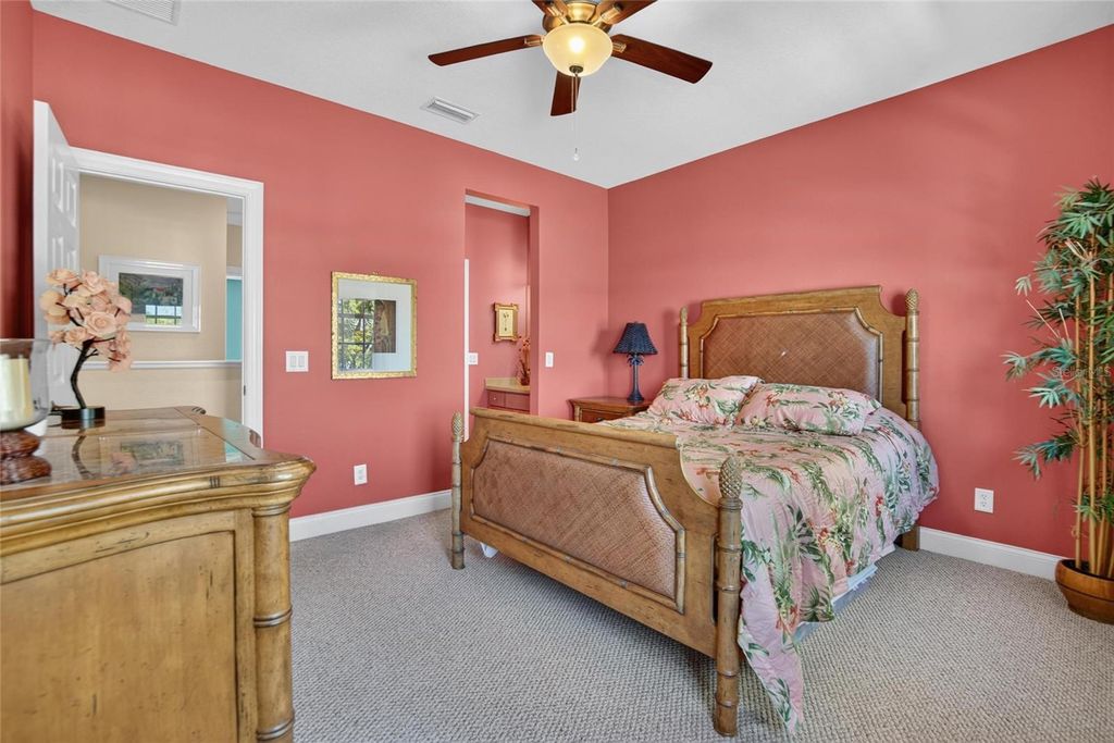 Image 46 of property listing at 5518 LUMINAR POINTE LANE, Apollo Beach, FL 33572