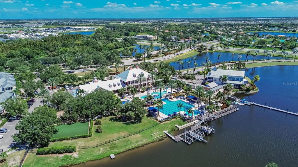 Image 69 of property listing at 5518 LUMINAR POINTE LANE, Apollo Beach, FL 33572