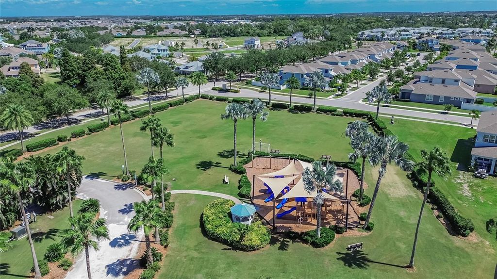 Image 77 of property listing at 5518 LUMINAR POINTE LANE, Apollo Beach, FL 33572