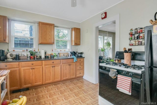 3-5 School Street 3, White Plains, NY 10606
