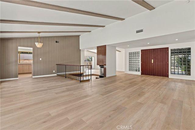 3070 Springfield, Simi Valley, CA 93063