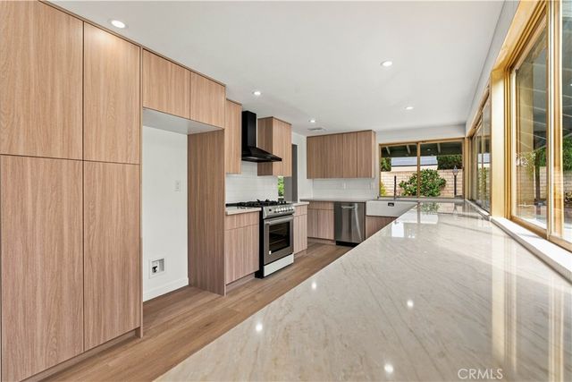 3070 Springfield, Simi Valley, CA 93063