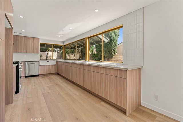 3070 Springfield, Simi Valley, CA 93063